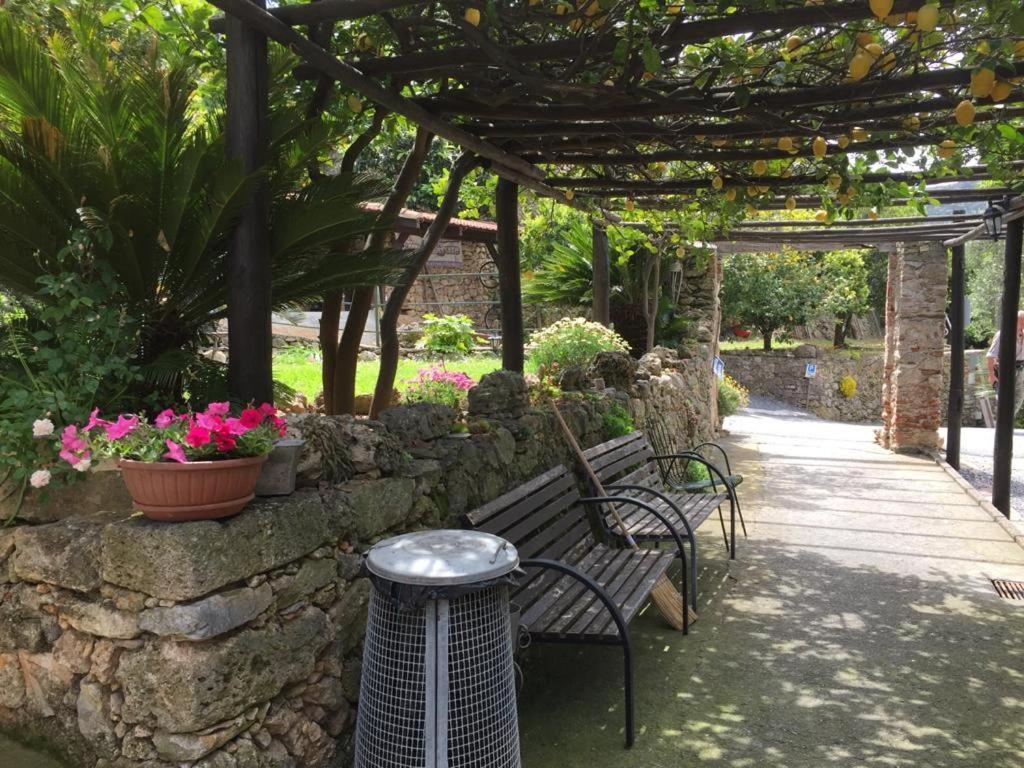 Agriturismo I Lamoi Finale Ligure Kültér fotó